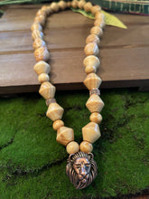 Load image into Gallery viewer, Neck &amp; Wrist Lion King (MEN’S) Rose Gold &amp; Wooden Ornament Set
