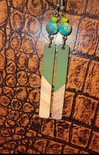 Load image into Gallery viewer, World on a string Earrings